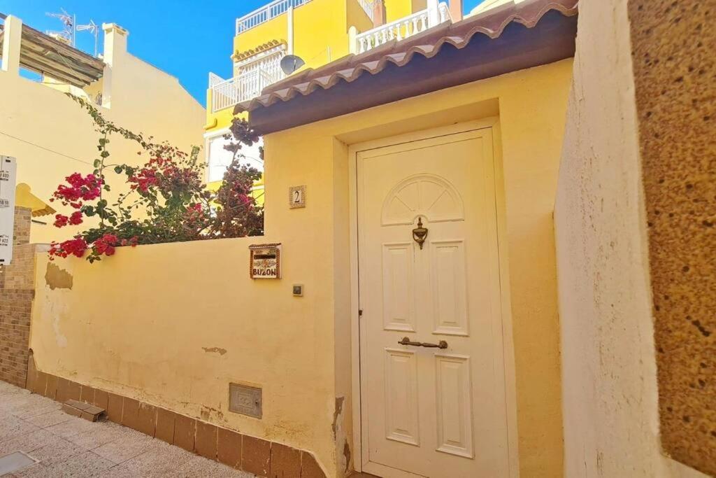 شقة Mar Azul Adosado, Patio Y Solarium تورّيفيِخا المظهر الخارجي الصورة