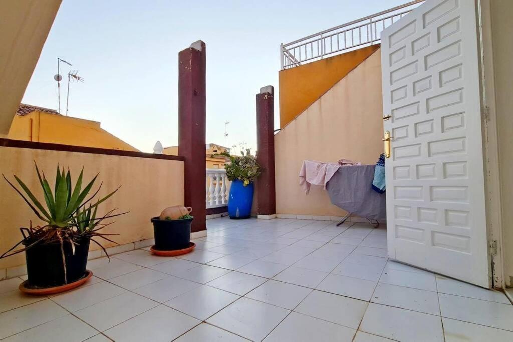 شقة Mar Azul Adosado, Patio Y Solarium تورّيفيِخا المظهر الخارجي الصورة